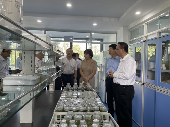 海南省科技厅党组书记许云一行到我院考察调研