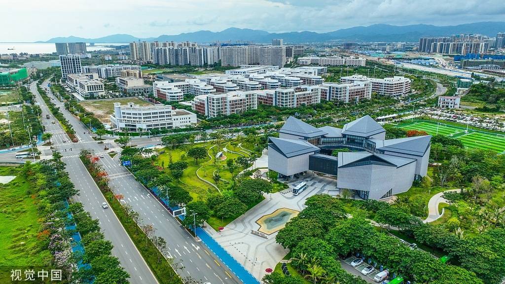 海南首个知识产权公共服务窗口落户三亚崖州湾科技城 开启创新服务新篇章